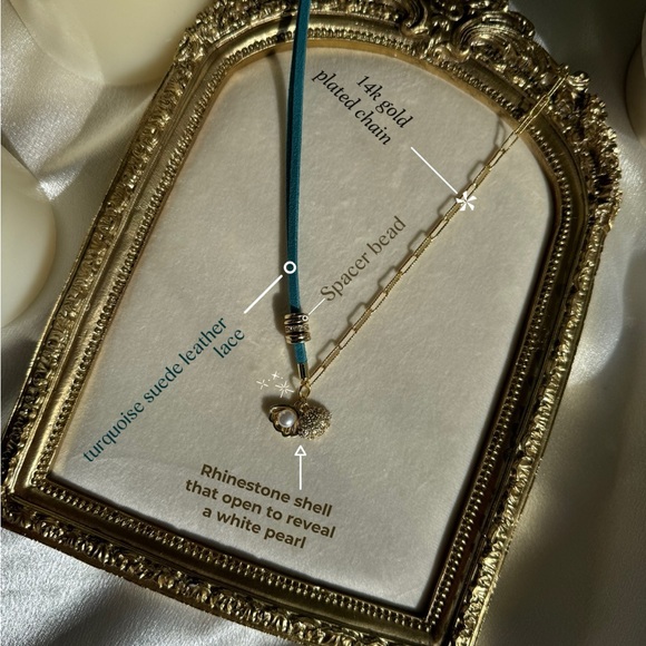 Ocean Muse Shell Necklace - Picture 3 of 5